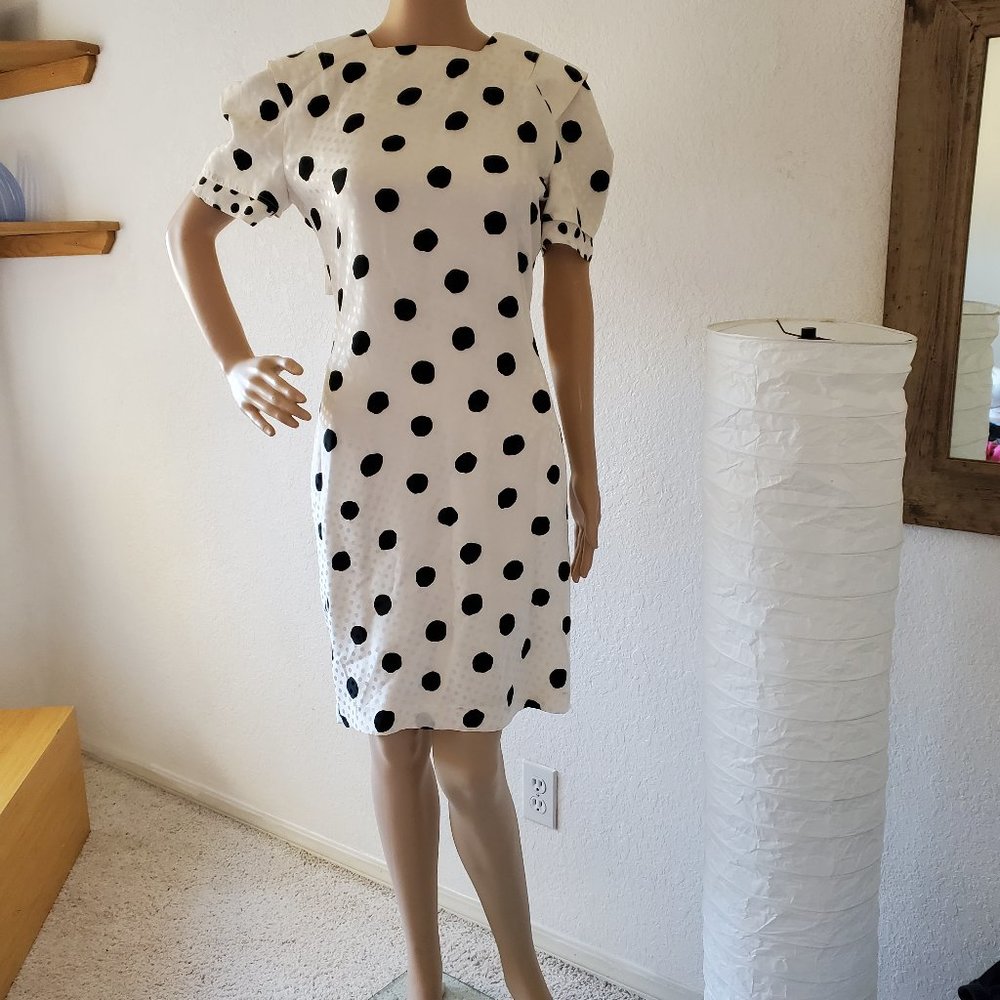 ST GILLIAN Silk Vintage White Black Deep V Back Fitted Sheath Dress Size 2 - 4